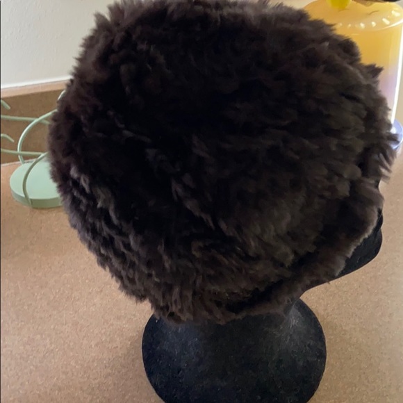 Genuine Rabbit Fur Skull Cap - Picture 3 of 5